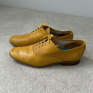 John Fluevog Radio fm yellow leather shoes